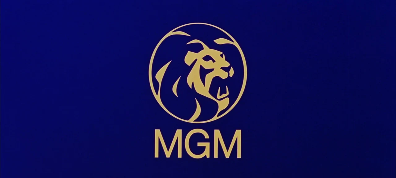 Logo MGM — 2001: A Space Odyssey — 2001-space-odyssey-shot-00