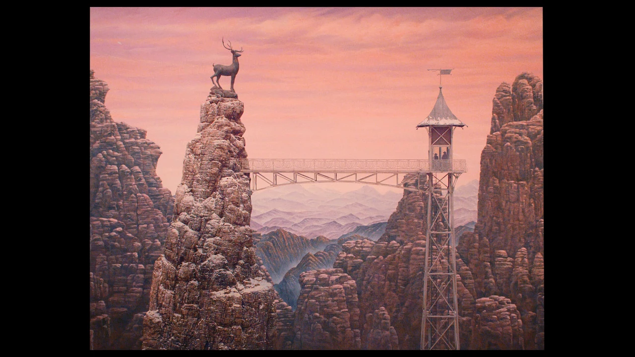 Tư liệu hình — The Grand Budapest Hotel — gbh-hd-shot-02